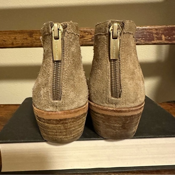 Vince Camuto Peera Tan Suede Cutout Ankle Booties Boots - Picture 7 of 13